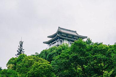 杀戮尖塔的最佳代餐，《村与地下城》试玩报告及游戏攻略